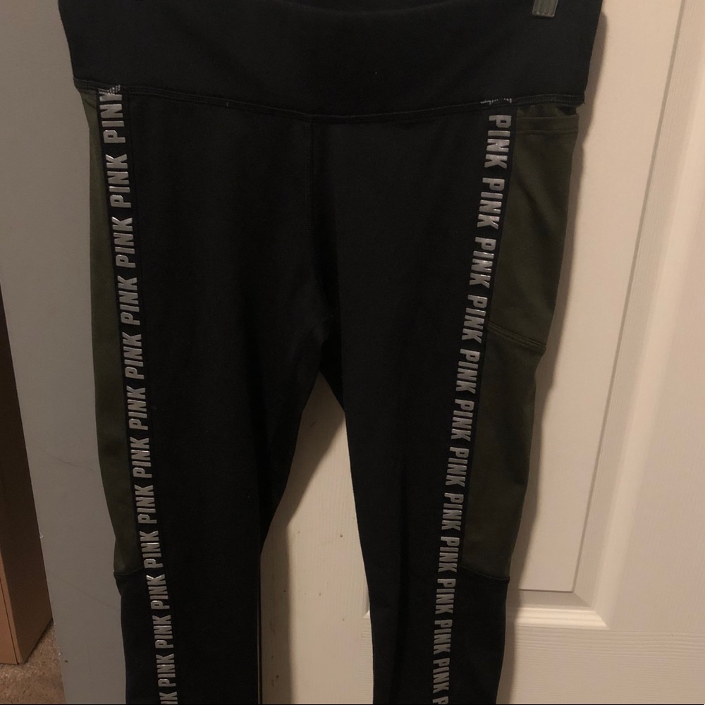 Pink olive green sweatpants wit sports bra